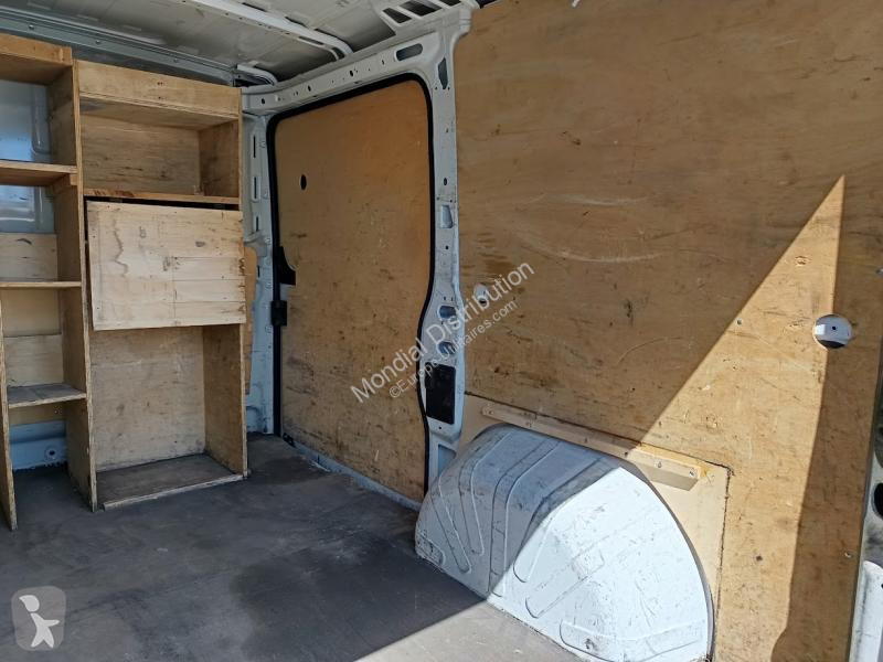 Véhicule utilitaire Peugeot