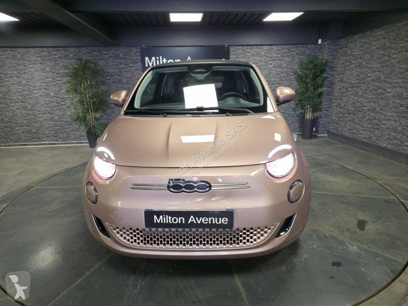 عربة نفعية Fiat 500 Fiat Cabriolet Electrique...