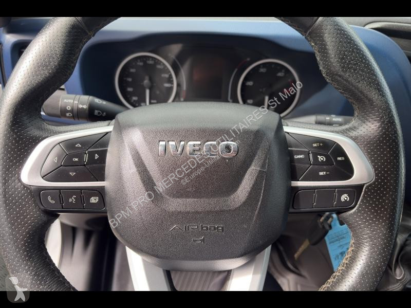 Véhicule utilitaire Iveco 35S Fg 35S16H V16...