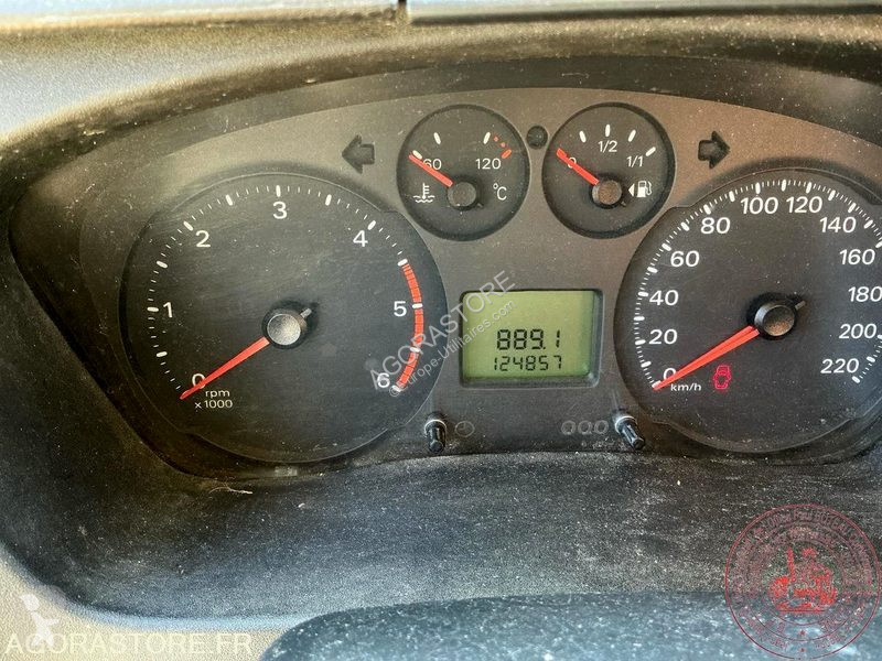 Коммерческий автомобиль Ford TRANSIT