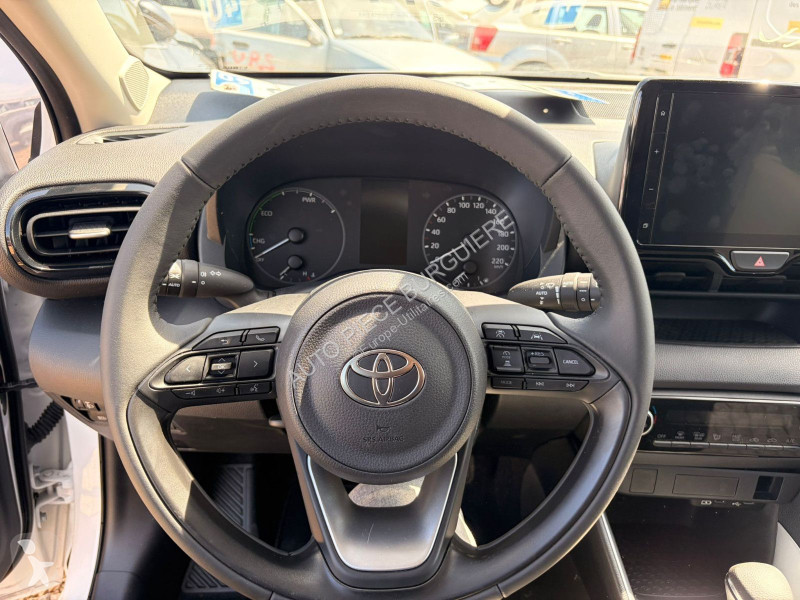 Furgoneta Toyota IV 1.6 Hybride 116 Dynamic /...