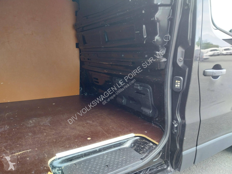 عربة نفعية Renault TRAFIC FGN L1H2 1200 KG DCI...