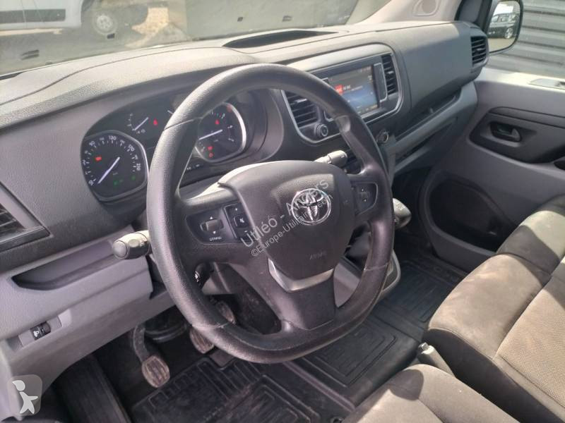 Véhicule utilitaire Toyota