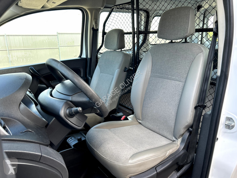 Véhicule utilitaire Renault Maxi Grand Volume...