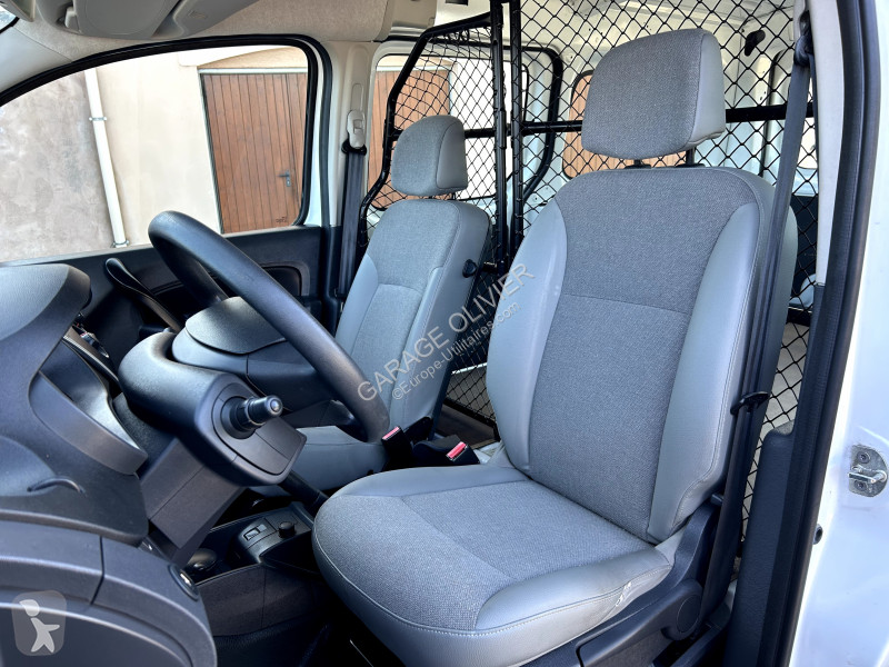 عربة نفعية Renault Maxi Grand Volume 1.5 Blue...
