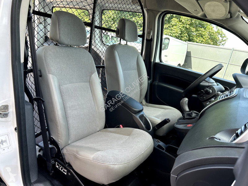 Véhicule utilitaire Renault Maxi Grand Volume...