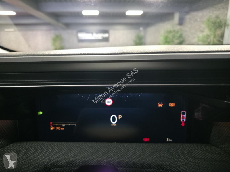 Véhicule utilitaire Citroën C5 AIRCROSS 1.2i...