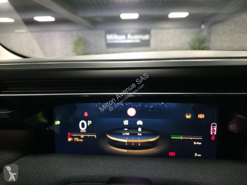 Véhicule utilitaire Citroën C5 AIRCROSS 1.2i...