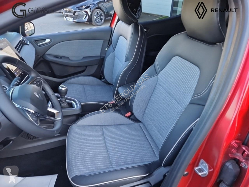 Véhicule utilitaire Renault CLIO V