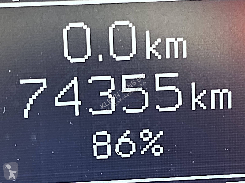 عربة نفعية Mercedes 55 kWh 168 km wltp