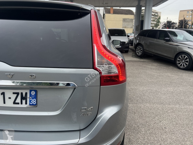 Samochód dostawczy Volvo D4 AWD 181CH MOMENTUM...