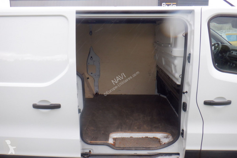Furgoneta Renault TRAFIC III FG L1H1 3T 2.0...