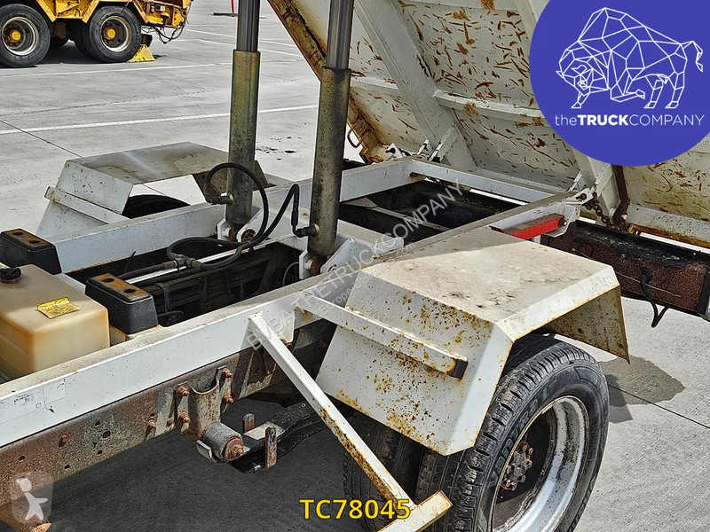 عربة نفعية Nissan 120cv dc benne