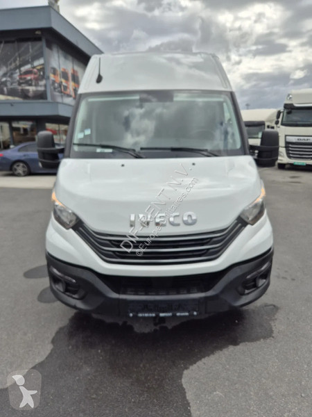 Iveco 35 S 14 Transporter