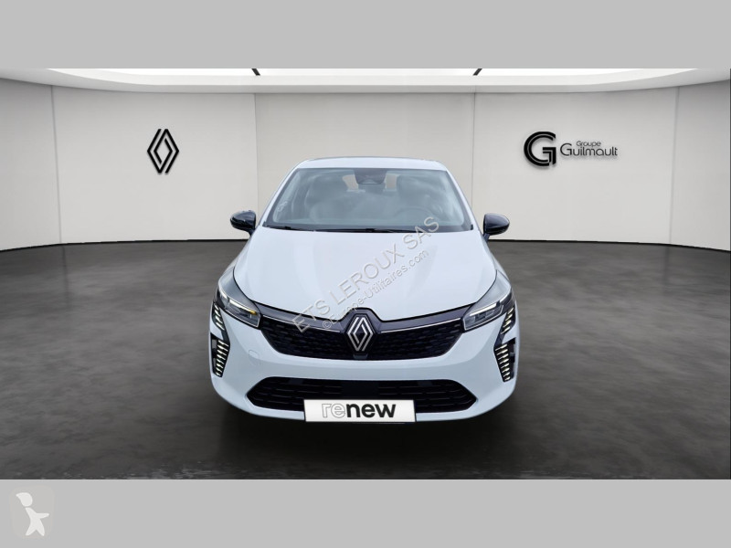 عربة نفعية Renault CLIO V