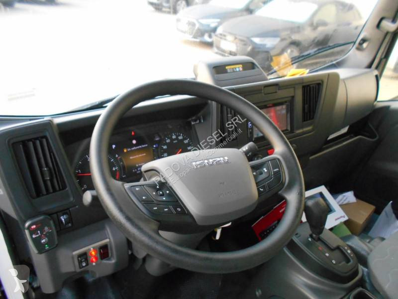 Furgoneta Isuzu