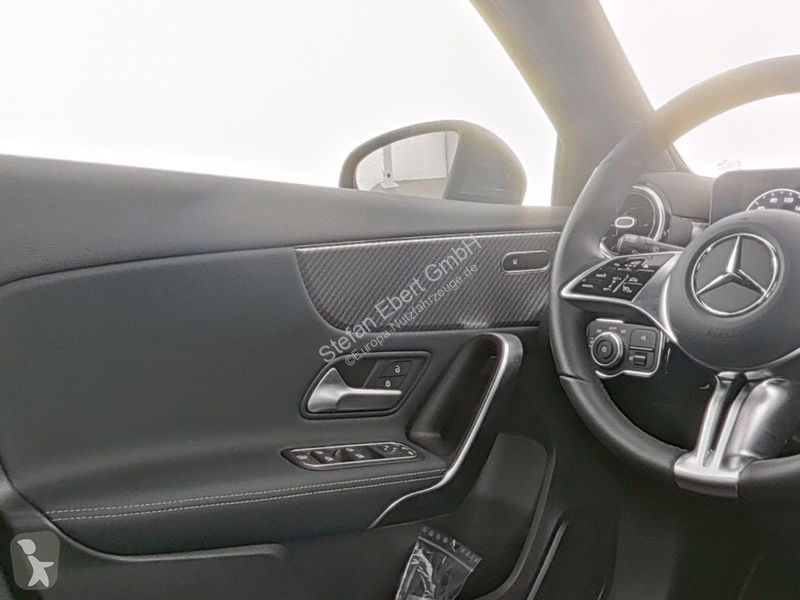 Véhicule utilitaire Mercedes A 180 Progressive...