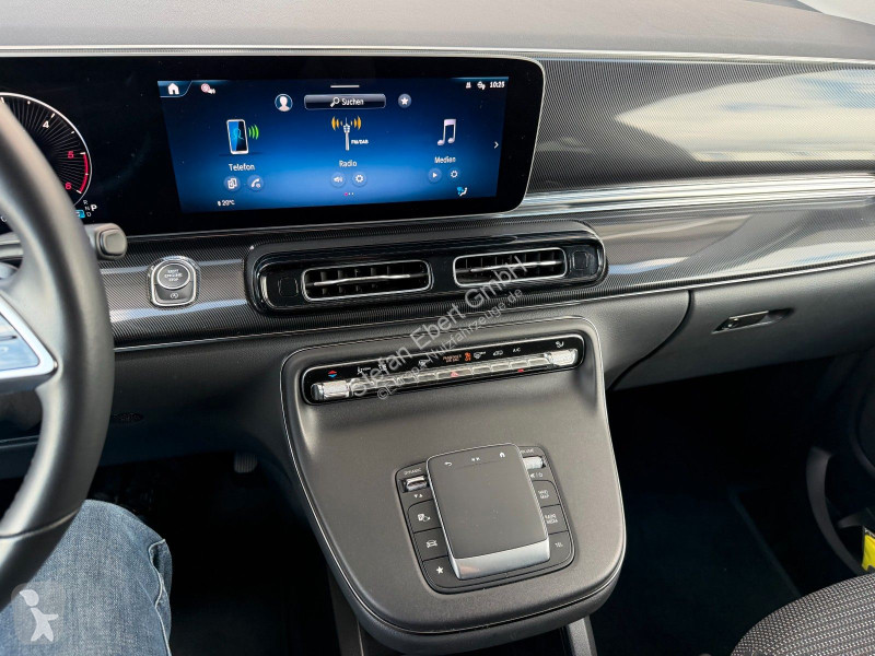 عربة نفعية Mercedes V  d DISTRONIC AHK2,5to 7Sitze