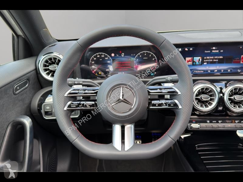 Mercedes Classe A 180 136ch AMG Line 7G-DCT...