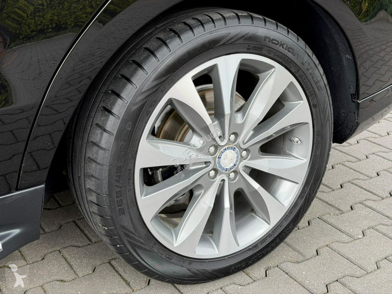 Samochód dostawczy Mercedes ML 350