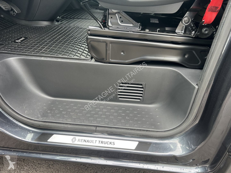 Véhicule utilitaire Renault TRAFIC III FG NEUF:...