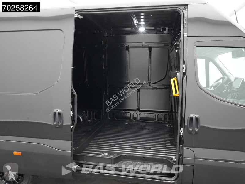 Véhicule utilitaire Iveco 35S21 210PK 3.0L...