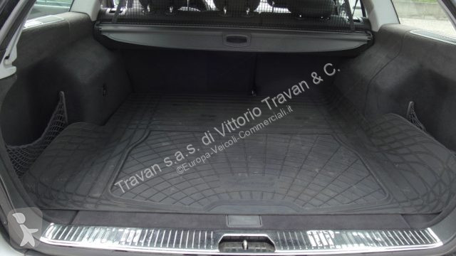 عربة نفعية Mercedes F
