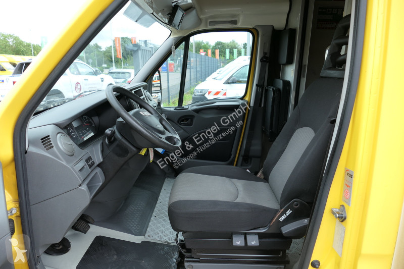 Veículo utilitário Iveco Daily 35 S11 C30C...
