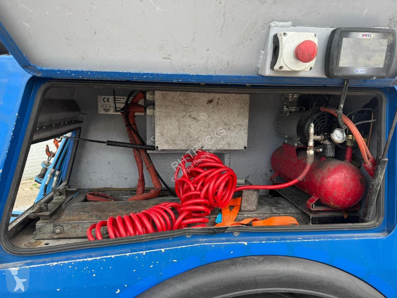 Nissan 4x4 tow truck 1.000 kg + 2x winch +...