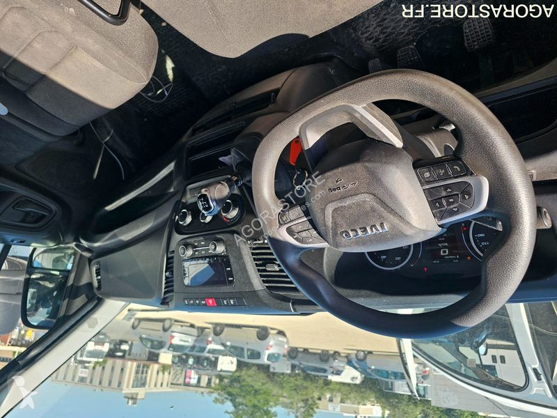 Комерційні автомобілі Iveco 35S14N