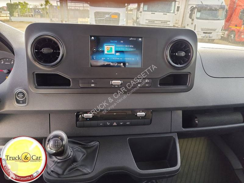 Furgoneta Mercedes