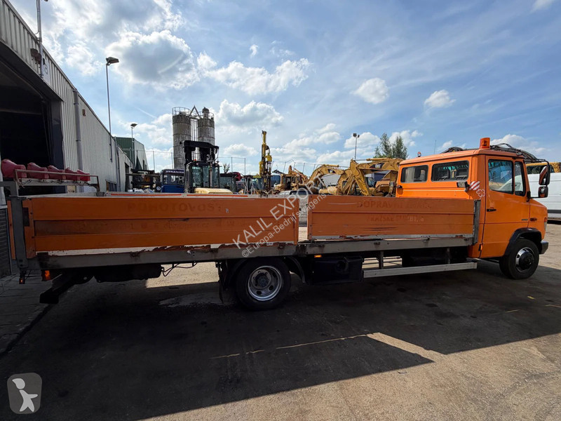 Nyttofordon Mercedes 816 Open Box - Manual...