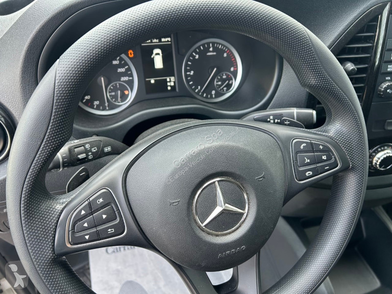 عربة نفعية Mercedes III