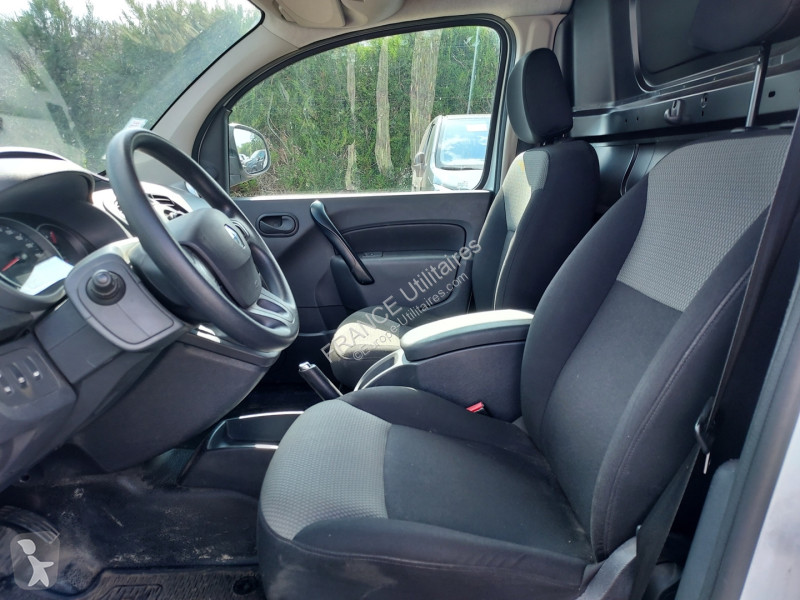 Véhicule utilitaire Renault KANGOO II EXPRESS...