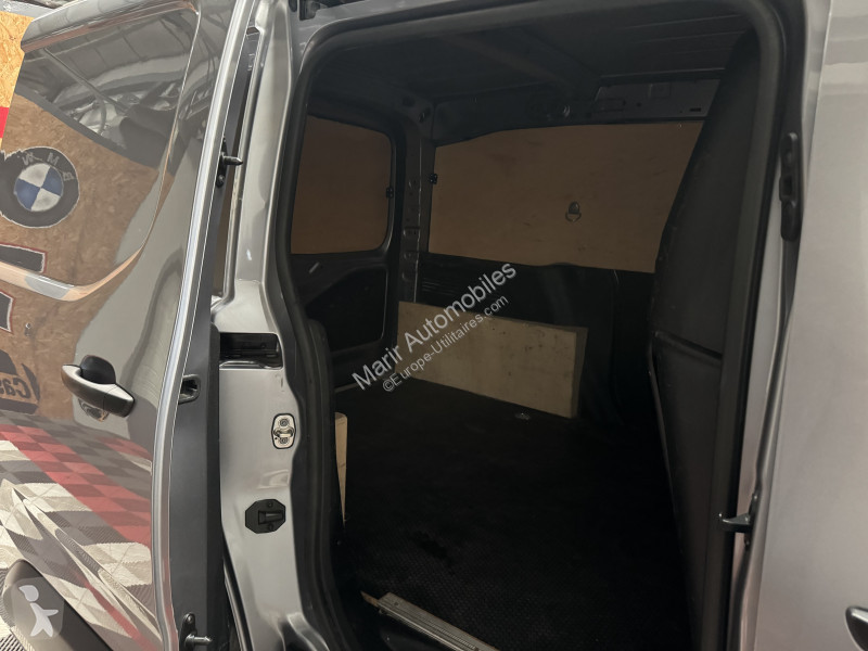 Véhicule utilitaire Peugeot PARTNER