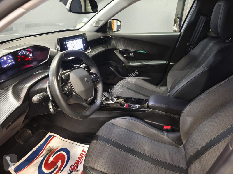 عربة نفعية Peugeot