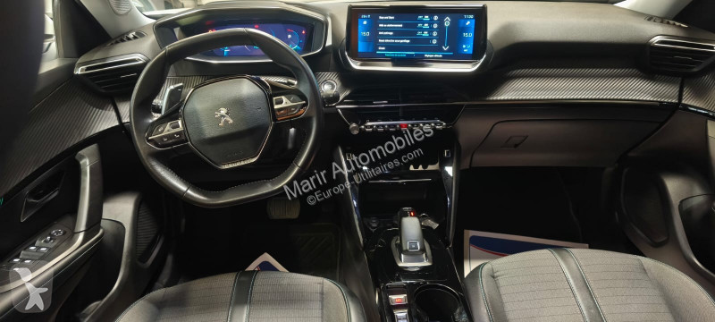 عربة نفعية Peugeot