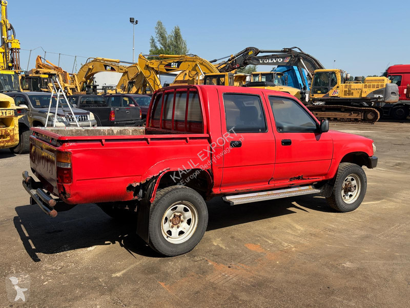عربة نفعية Toyota Pick-Up Truck - 4x4 - Manual...
