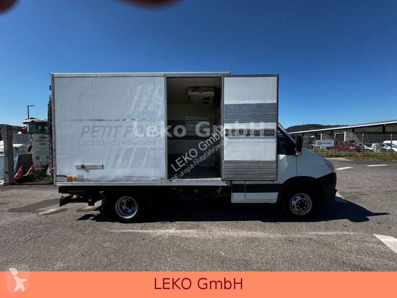 عربة نفعية Iveco 35C13 Mit Carrier Xr 350