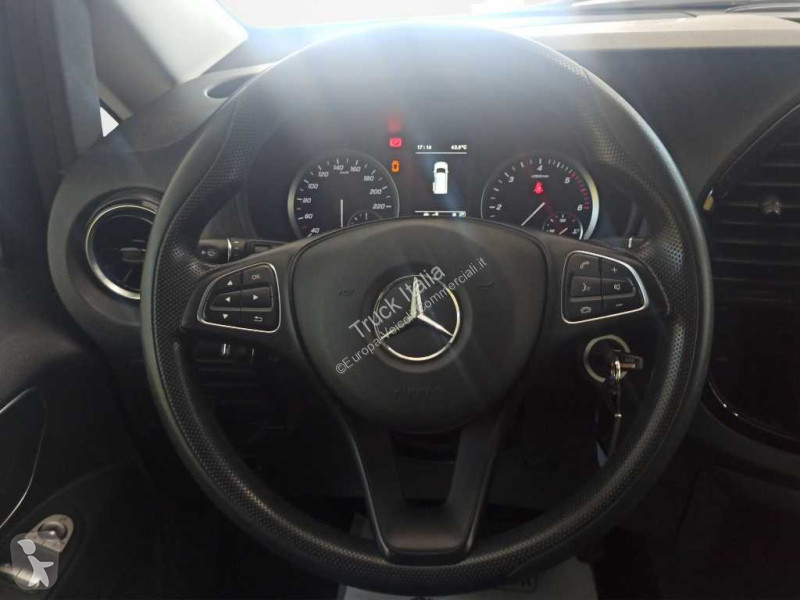 عربة نفعية Mercedes III - vito 116 cdi...