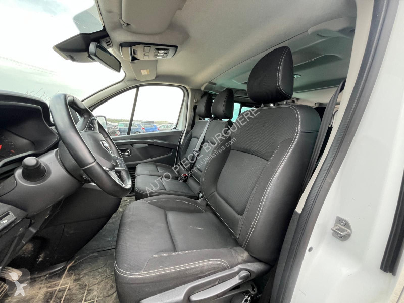 عربة نفعية Renault III 2.0 DCi 150 Intens 9...