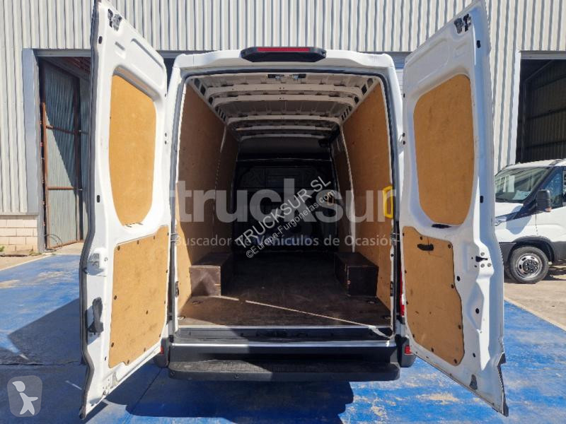 Furgoneta Iveco  DAILY 35S16 12M3