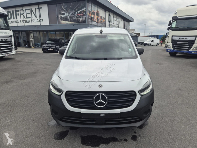عربة نفعية Mercedes 110 CDI