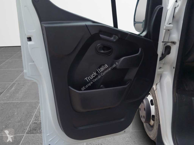 Veicolo commerciale Renault IV 35 RWD - master...