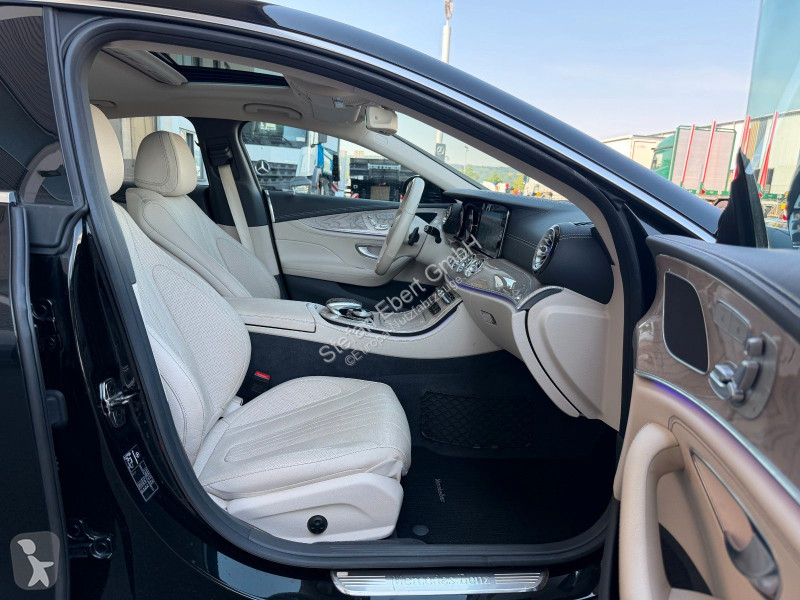 Samochód dostawczy Mercedes 450...