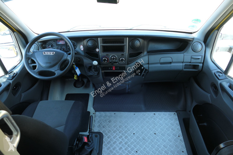 Iveco Daily 35 S11 C30C AUTOMATIK KAMERA Regale...