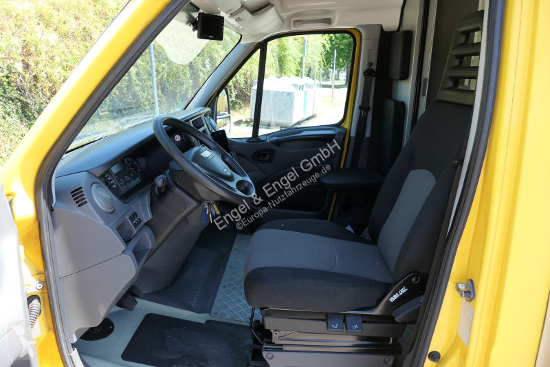 Iveco Daily 35 S11 C30C AUTOMATIK KAMERA Regale...