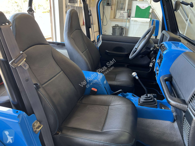 Samochód dostawczy Jeep