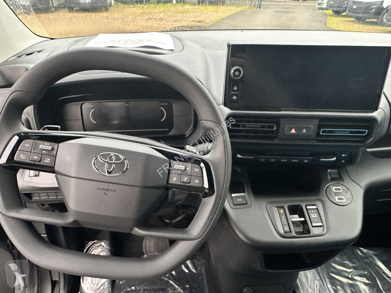 Véhicule utilitaire Toyota CITY GRIS MEDIUM 130...