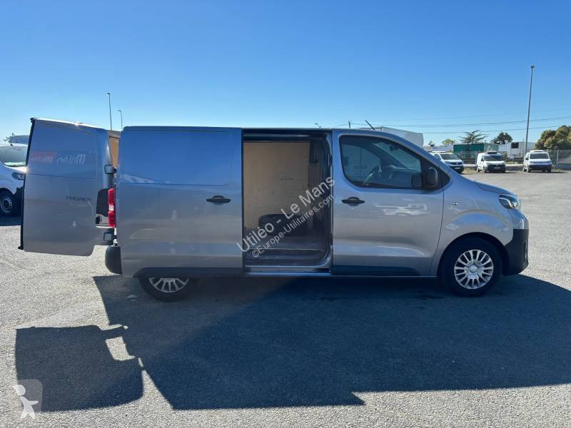 Véhicule utilitaire Toyota